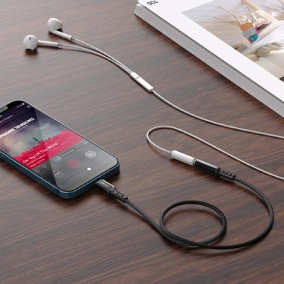 перехідник audio acefast c1-05 lightning - jack 3.5 (чорний) 