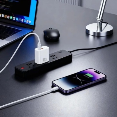 мережевий зарядний пристрій xo ce42 1usb/18w/qc3.0 + 1type-c/30w/pd (бiлий) 
