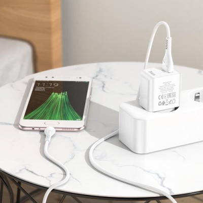 мережевий зарядний пристрій hoco c98a 1usb/18w/qc3.0 + (usb - microusb) (білий) 