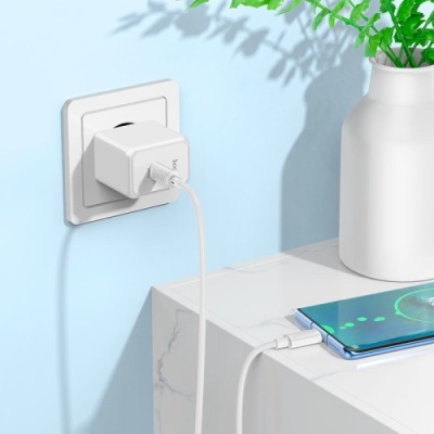 мережевий зарядний пристрій hoco cs13a 1type-c/20w/pd + (type-c - type-c) (бiлий) 