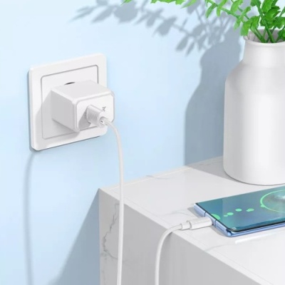 мережевий зарядний пристрій hoco cs12a 1usb/18w/qc3.0 + (usb - type-c) (білий) 