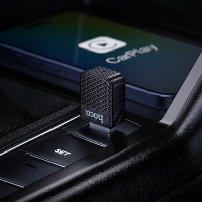 Адаптер бездротовий автомобільний Hoco HU3 CarPlay USB/ Type-C (чорний)