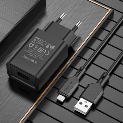 мережевий зарядний пристрій borofone ba68a 1usb/2.1a + (usb - microusb) (чорний) 