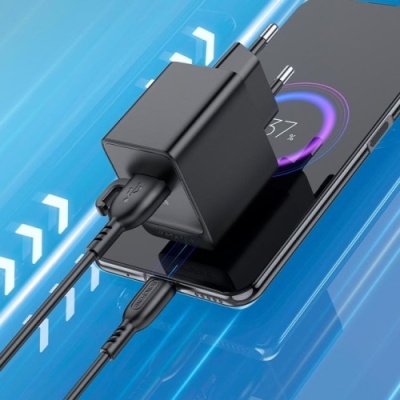 мережевий зарядний пристрій borofone bas12a 1usb/18w/qc3.0 + (usb - microusb) (чорний) 