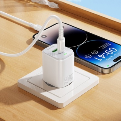 мережевий зарядний пристрій borofone bas83a pd20w + qc3.0 (1usb/1type-c/3a) + type-c - lightning (білий) 