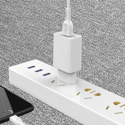 мережевий зарядний пристрій skydolphin sc36v 1usb/2.4a + (usb - microusb) (білий) 